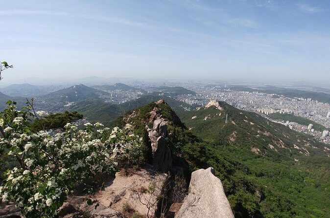 Bukhansan Mountain Private Hike with Lunch - Lunch After the Climb: Real Korean Food, Not a Grab-and-Go