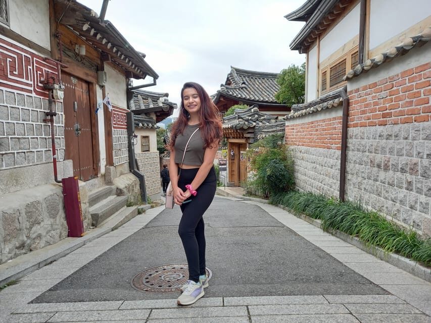 Layover tour to Gyeongbokgung-Folk Museum-Bukchon-Insadong - Getting back to Incheon: Seoul Station is the key handoff