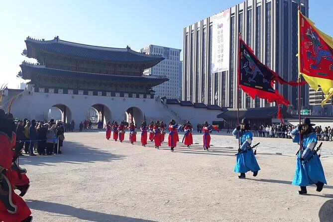 Private Seoul City Tour - Getting picked up: private van comfort matters more than you think