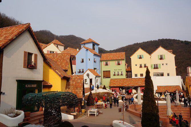 Private Tour: Nami Island& (Alpaca World 'or' Morning Calm)&Lunch - Alpaca World in Hongcheon: a family-friendly animal stop