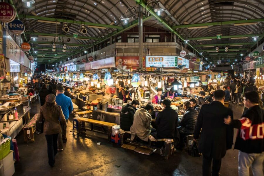 Seoul Gwangjang Market Foody Walking Tour - Cheonggyecheon Stream: The Short Walk That Makes the Whole Tour Feel Lighter