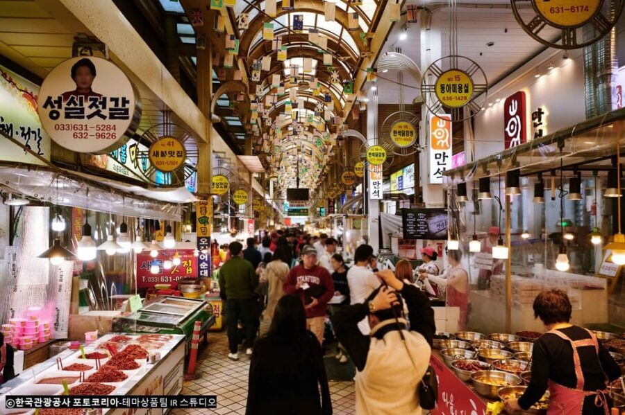Seoul: Mt.Seorak(+CableCar Option)+Sokcho Fish Market&Beach - Sokcho Tourist Fishery Market: your street-food and seafood hour