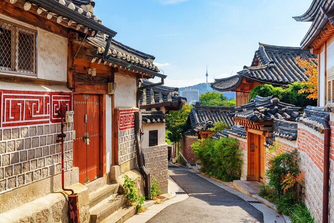 Seoul Private Tour: Palace, Bukchon, Insadong & Han River Cruise - Gyeongbokgung Palace (and Changdeokgung on Tuesdays) without the confusion