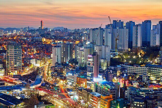 Seoul Private Walking Tour with a Local - How the guide turns your interests into actual stops