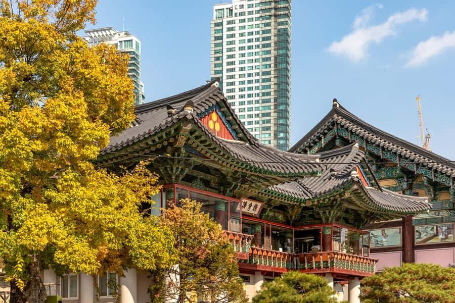 Seoul: Temple & Starfield COEX Mall Gourmet Tour in Gangnam - Key moments worth your attention