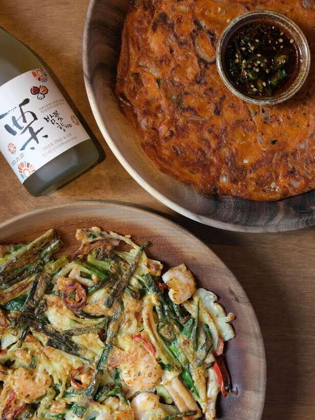 You're Invited to Our Home in Seoul: The Only Cooking Class! - Entering a Korean Home Kitchen With Han River Views